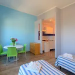 Blue Apartmanhotel 3*