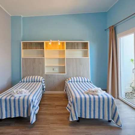 Blue Hotel apartamentowy Bussana