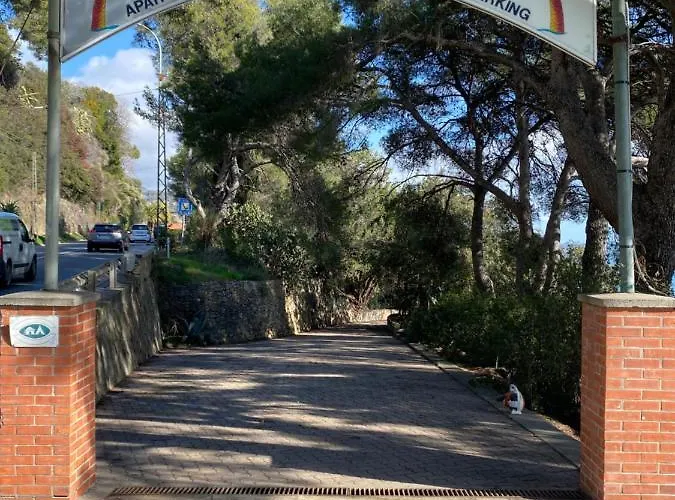 Blue Apartahotel Bussana Nuova