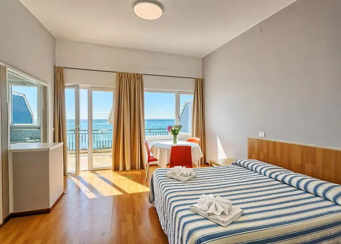 Ξενοδοχείο με διαμερίσματα Blue Beach Bussana Nuova